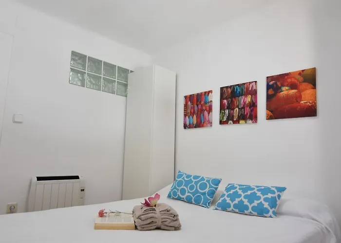 Rnet - Merce Rododera - Puerto Apartmán Roses